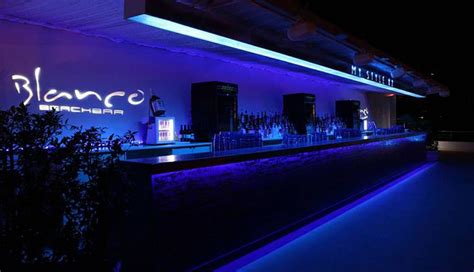 5 Amazing Beach Bars You Can Visit in Tuscany, Italy - lifeberrys.com