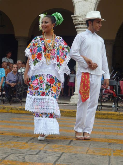 Image detail for -traje tipico de yucatan hombre y mujer yucatan mexico ...