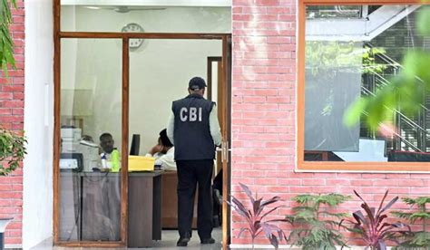 Delhi excise policy scam: CBI confirms look out notice against 8 ...