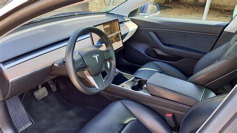 The best Tesla Model 3 floor mats - EV Pulse