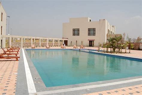 Cambay Resort Jamdoli - Venue - MI Road - C Scheme - Weddingwire.in