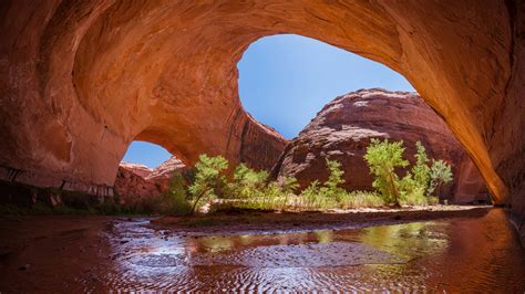 Jacob Hamblin arch in Coyote Gulch, Glen Canyon National Recreation ...