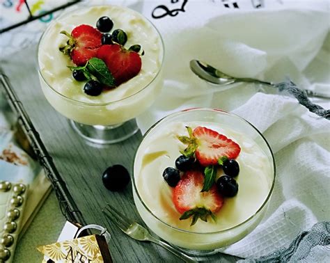 【超简单自制酸奶的做法步骤图，怎么做好吃】秋姥姥-Rachel_下厨房