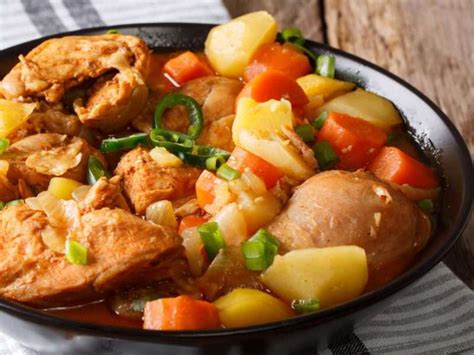 Delicioso e saudável: experimente esta receita fit de frango com legumes