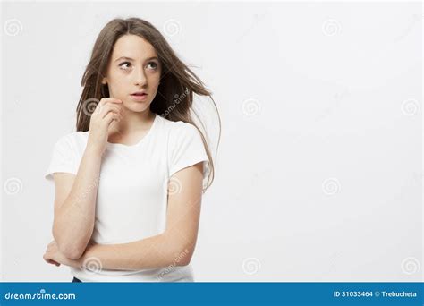 Une Vraie Jeune Fille