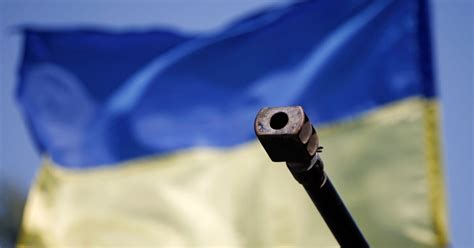 Ukraine's Poroshenko Urges Putin to Tighten Borders