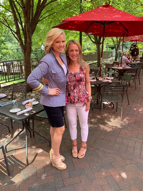 The best Shannon Bream feet pictures 🤩