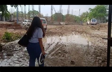 Post-rain misery: Ambulance stuck in mud at District Hospital, body ...