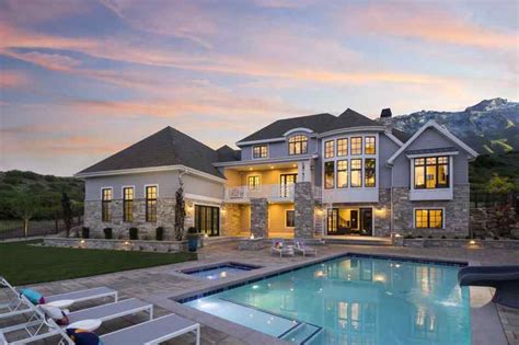 Get Your 6-Room House Design Now And Enjoy The Comfort