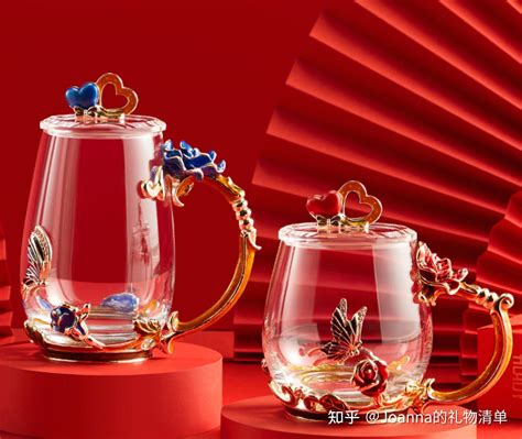 订婚酒送什么礼物最新素材
