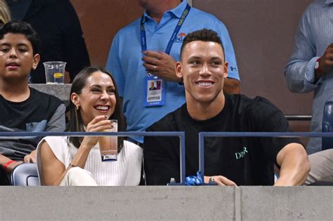 Yankees' Aaron Judge takes in US Open with wife after homer