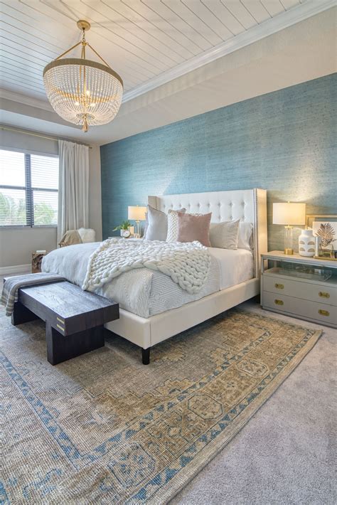 7 Stunning Master Bedroom Accent Wall Ideas