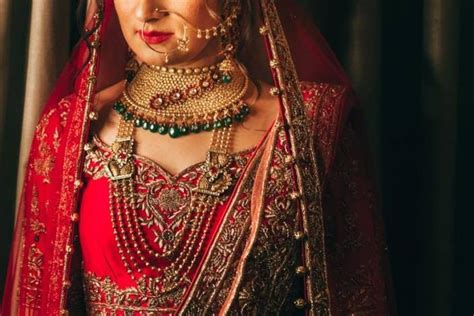 The Best Bridal Gold Jewellery Designs with Price Guide - Buy Now
