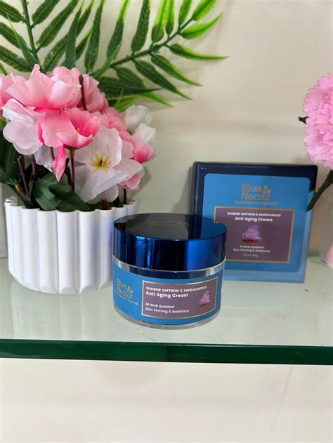 Ayuvedic Saffron & Sandalwood Anti Aging Face Cream for Women – Blue Nectar