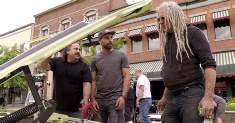 Rust Valley Restorers Cast 的图像结果