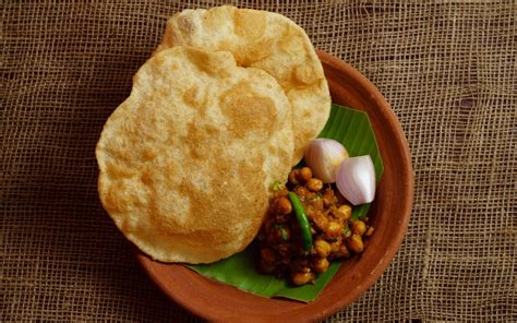 Restaurants Delivering Chole Bhature In East Pune | WhatsHot Pune