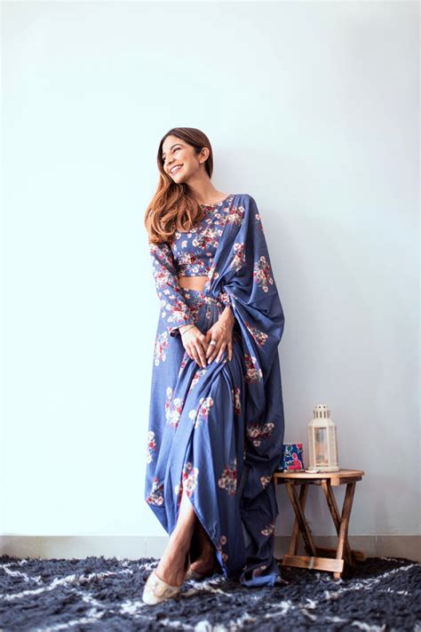 Persian Blue Lungi Saree & Top Set – Pasha India