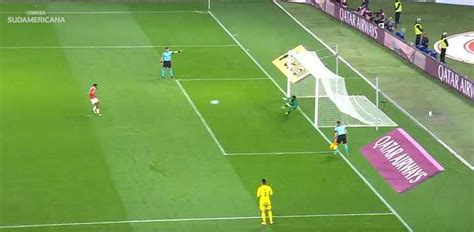 Los tres penales atajados por Cáceda - Olé