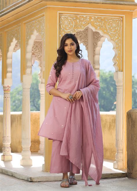 Tashi Mauve Embroidered straight Kurta With Pant & Dupatta – EverBloom