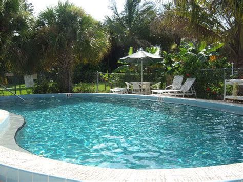 RIVER PALMS COTTAGES AND FISH CAMP (Jensen Beach) - Campground Reviews ...