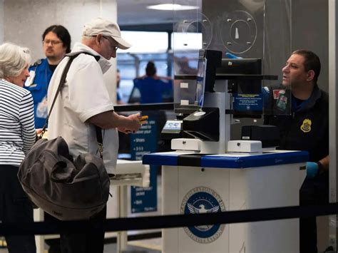 TSA warns of US airport shutdowns, but no deal yet on day 40 of ...