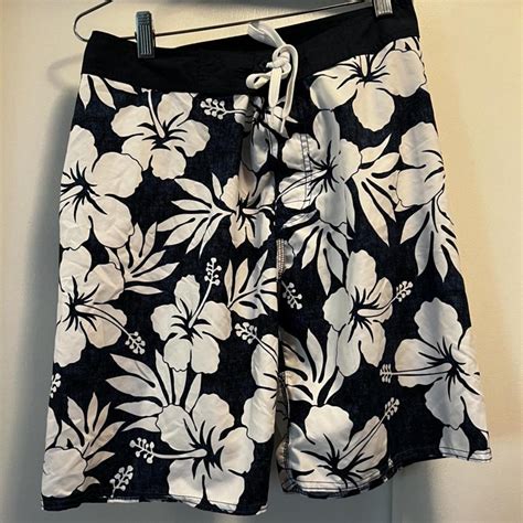 OLD NAVY SWIM TRUNKS NEW SIZE S - Depop