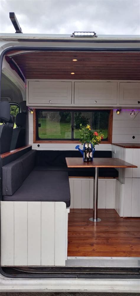 Off-Grid Van 的图像结果