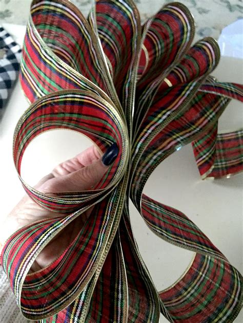 How to make a ribbon bow in six easy steps with pictures – Artofit