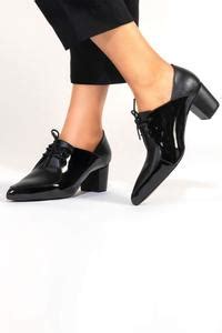 Buy Black Doris Pointed Toe Block Heels by OCEEDEE Online at Aza Fashions.