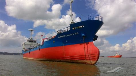 MT.SUMBER CAHAYA 68, Oil Products Tanker - Details and current position ...