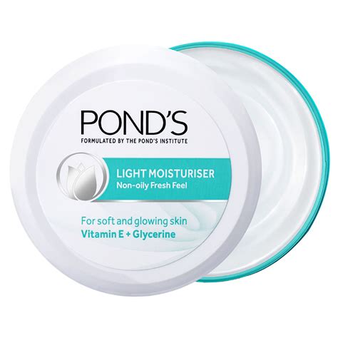 Buy Pond's Light Moisturiser 100 ml | 19 Minutes Delivery | Apollo Pharmacy