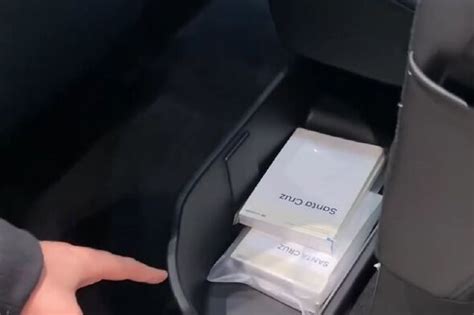 Lexus Hidden Compartment 的图像结果