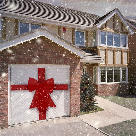How to decorate a garage door at christmas: festive tips | The Garage ...