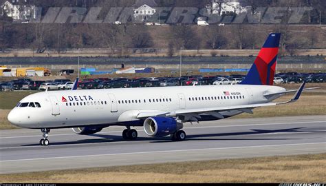 Airbus A321-200 Lufthansa. Photos and description of the plane
