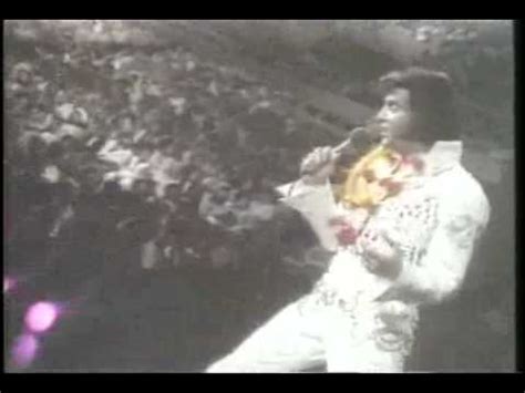 Newscast of Elvis death 1977 - YouTube