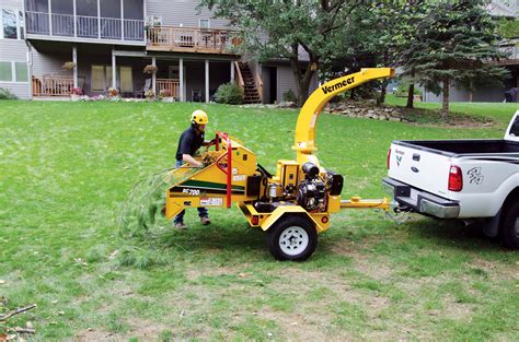 Stumpgrinder, Wood Chipper, & Chainsaw Rentals | Robertson Rent-All Inc.