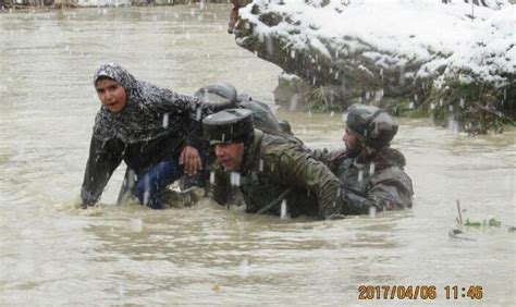 Flood declared in Srinagar; J&K Police releases helpline numbers ...