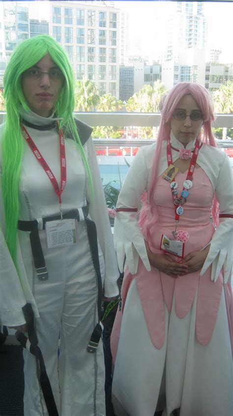 Costumes and Cosplay at Comic-Con 2010; Over 80 Pictures of People in Costumes