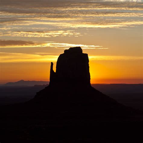 Download wallpaper 2780x2780 rock, mountain, silhouette, sunset ipad ...