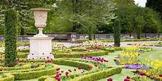 Garden Pictures by Which Ways Can You Spruce Up Your Garden In Time For Garden Pictures