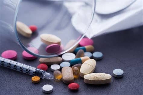 Lexapro and Wellbutrin Combination: Benefits, Risks, and What You Need ...