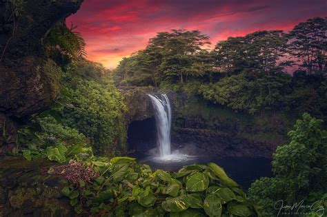 Rainbow Falls - Hilo, Hawaii: A Dazzling Display of Nature's Beauty