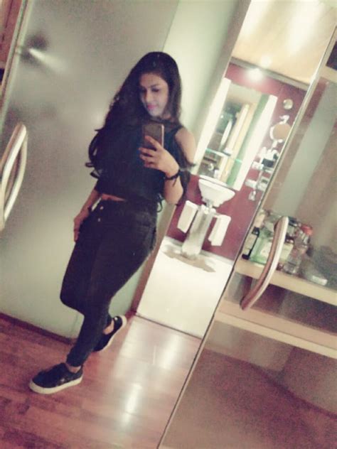 Kakinada Escorts & Call Girls Service - Zulalo