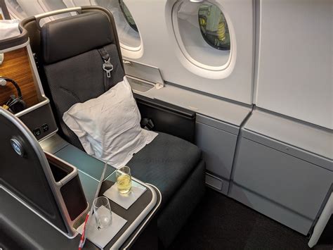 Qantas Airlines Business Class 的图像结果