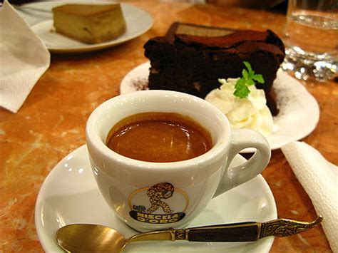 【收藏】精品咖啡馆应该如何搭配咖啡与甜点？ 中国咖啡网
