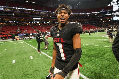 Is Darnell Mooney Playing in Week 1? Latest on Falcons WR’s Status vs ...