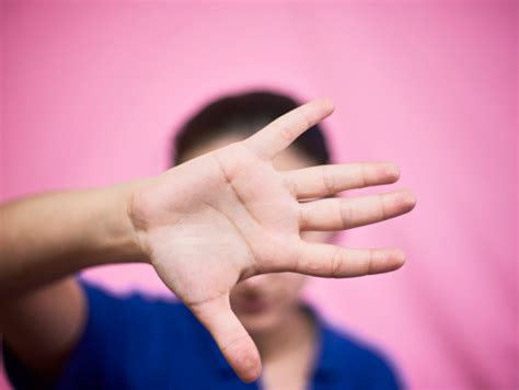 Avoid these three parenting styles which can make your child avoidant ...