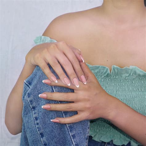 How Long Do Press-On Nails Last? Tips for Longer Wear & Reusable Styles ...