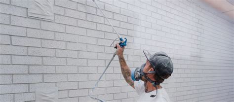 Is It Better to Spray Paint or Brush Paint a House Exterior? | Dupaint