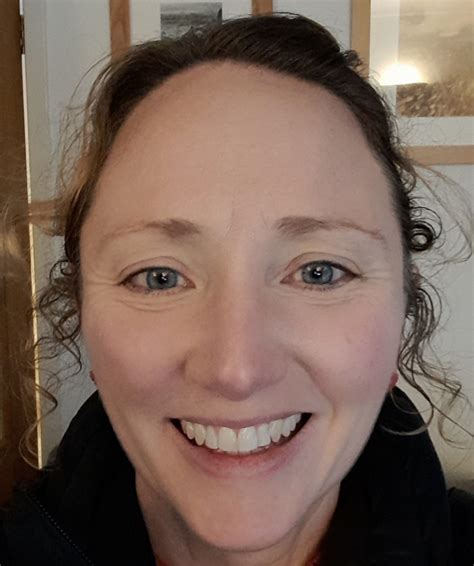 Amy Barnes - Act Early